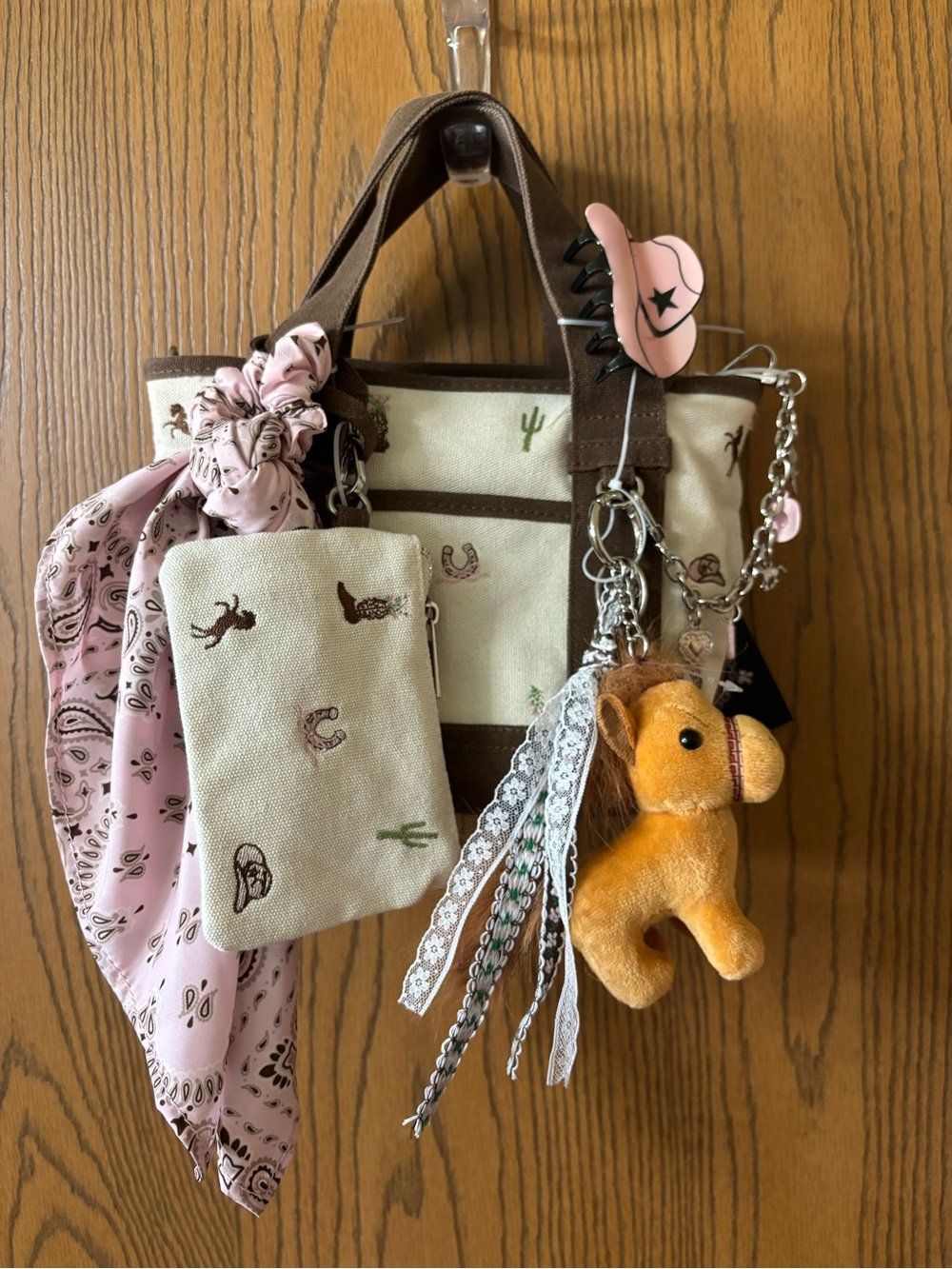 Madden Girl Horse Western Canvas Tote Purse with Pink Bandana, Charm, Bracelet - Picture 1 of 7